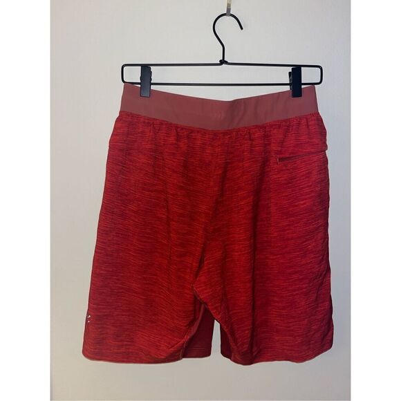 Men’s Lululemon Red Pace Breaker Shorts Size Small No Liner - Picture 2 of 4